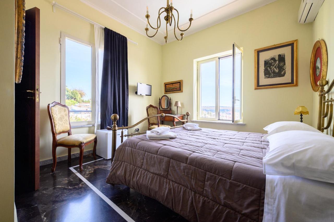 Villa Emilia ปอซซุออลี ภายนอก รูปภาพ