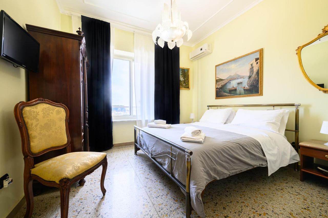 Villa Emilia ปอซซุออลี ภายนอก รูปภาพ