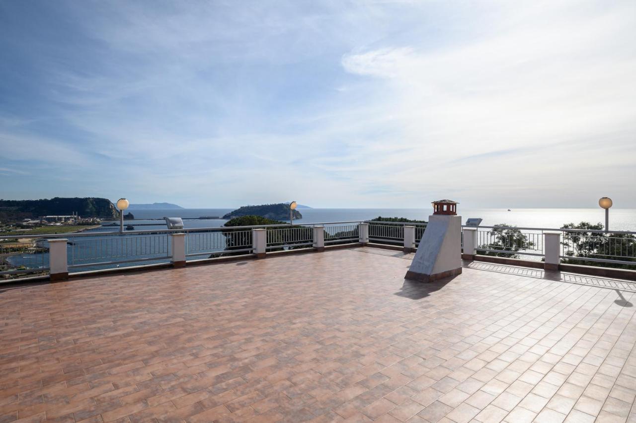 Villa Emilia ปอซซุออลี ภายนอก รูปภาพ