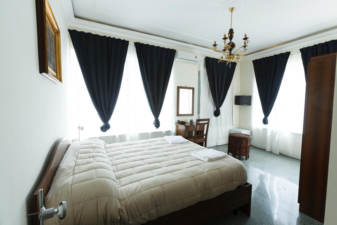 Villa Emilia ปอซซุออลี ภายนอก รูปภาพ