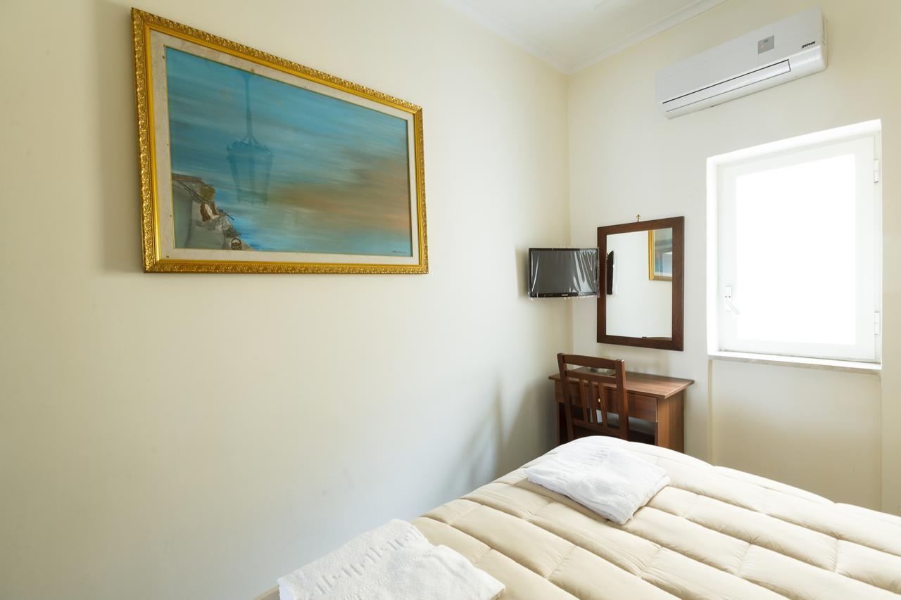 Villa Emilia ปอซซุออลี ภายนอก รูปภาพ