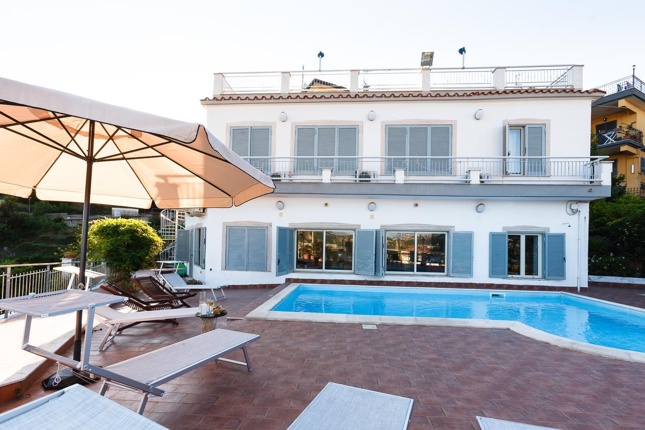 Villa Emilia ปอซซุออลี ภายนอก รูปภาพ